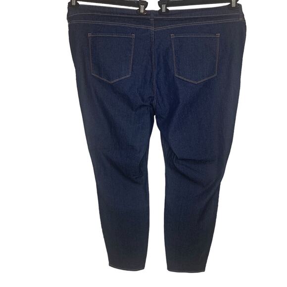 Old Navy NWOT Women's Jeans SIze 28 Blue Super Skinny Mid-Rise - Picture 5 of 8